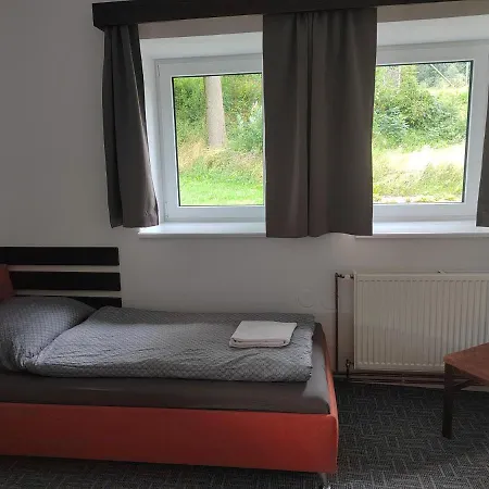 Penzion U Kovare - Vedlejsi Budova Guest house Novy Hradek