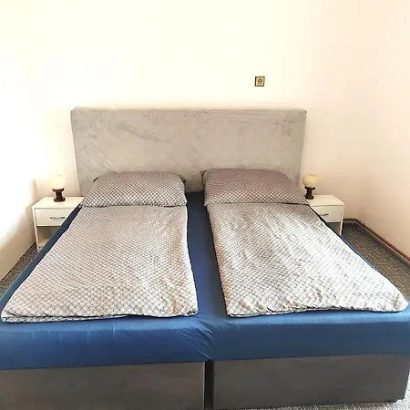 Penzion U Kovare - Vedlejsi Budova *